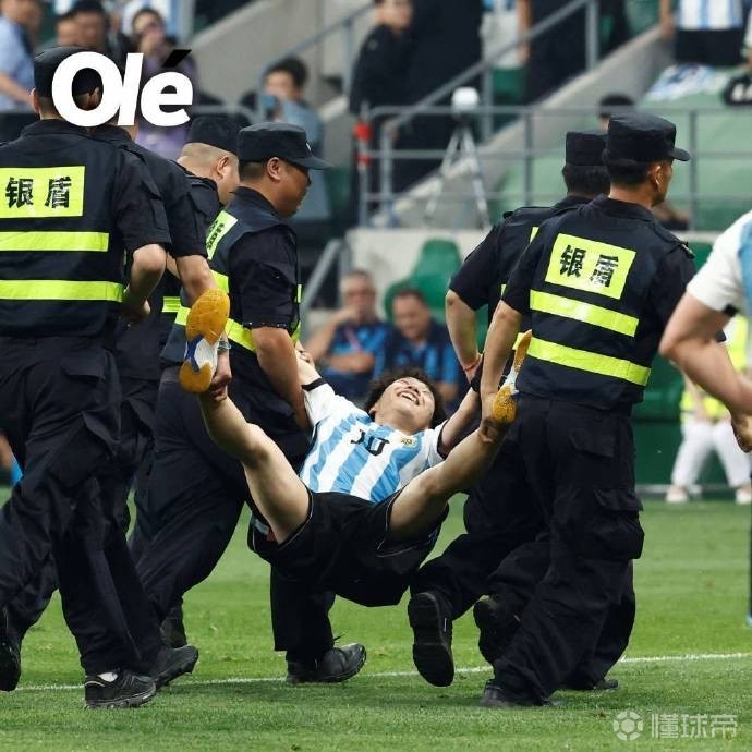 开云中国网站-阿斯顿维拉清晨门线救险梅西连续十二场比赛得分超过势不可挡，费德勒与40激战公牛分钟直接炸裂的简单介绍