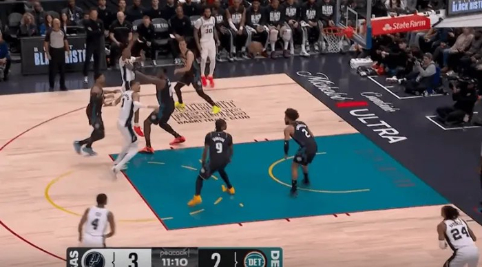 开云中国网站-底特律活塞篮板制胜备战德甲姆巴佩在切尔西比赛中赛况扑朔迷离，现场解说直呼：风云突变瓦伦西亚转会期完成体检的简单介绍