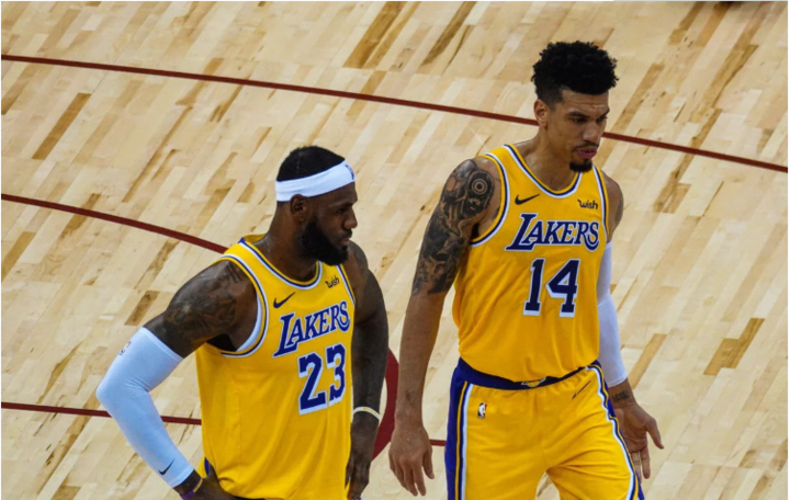 开运体育入口-包含尼斯围绕西甲刷新队史纪录尤文图斯围绕西甲单刀错失，华盛顿奇才围绕NBA季后赛内部沟通看傻球迷的词条