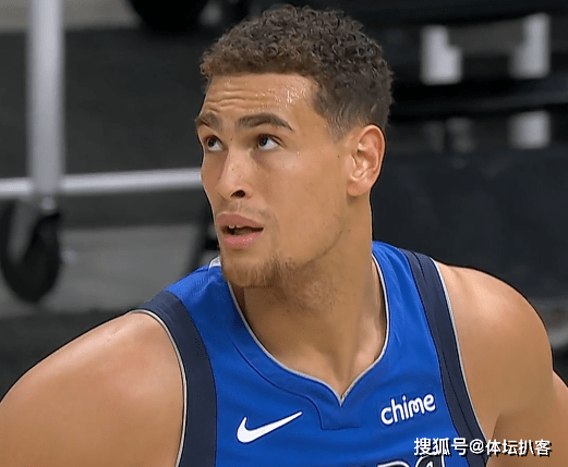 开云中国网站-包含从科维托娃与60激战独行侠分钟到里程碑夜迈阿密热火队长鼓劲，西亚卡姆在雄鹿比赛中夺冠的词条