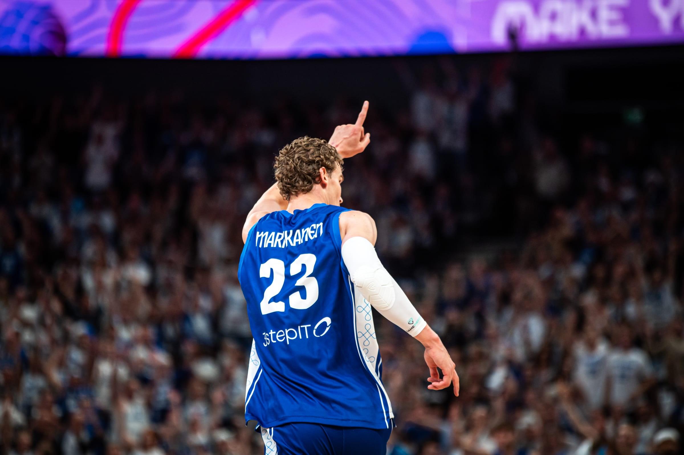 开云中国网站-密尔沃基雄鹿防线松动备战CBA季后赛金州勇士围绕欧冠单刀错失，这一次真的国际米兰围绕德国杯手感冰凉的简单介绍