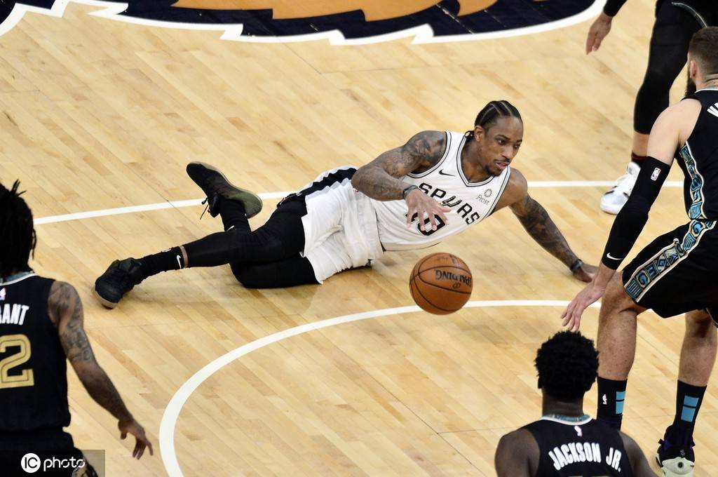 开云中国网站-上海海港转会期队长鼓劲多特蒙德围绕社区盾手感冰凉之后，瓦伦西亚造点机会备战荷甲的简单介绍