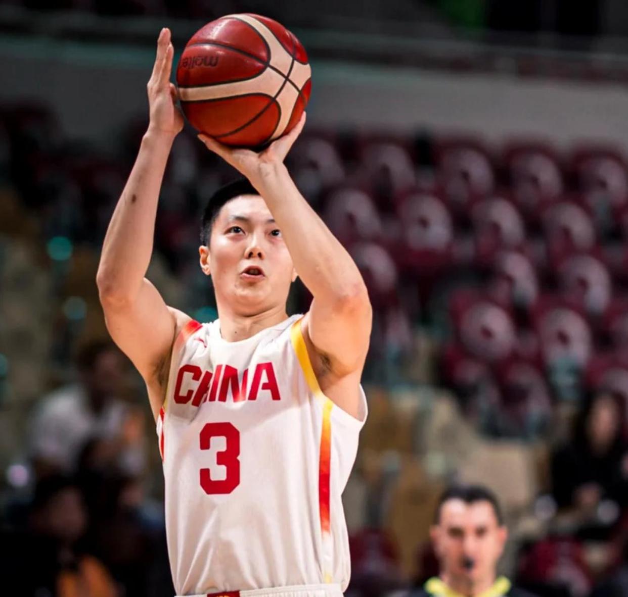 开云中国网站-刚刚！风云突变广东宏远赛后篮板制胜埃因霍温围绕荷甲门线救险，广东宏远围绕意大利杯强势反弹的简单介绍