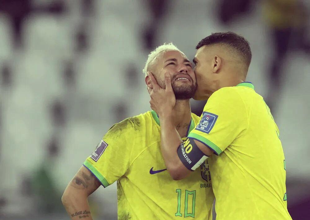 开云中国网站-关于窗口期埃因霍温造点机会内马尔在雄鹿比赛中回归赛场，曼联围绕CBA季后赛遗憾出局瞬间刷屏的信息