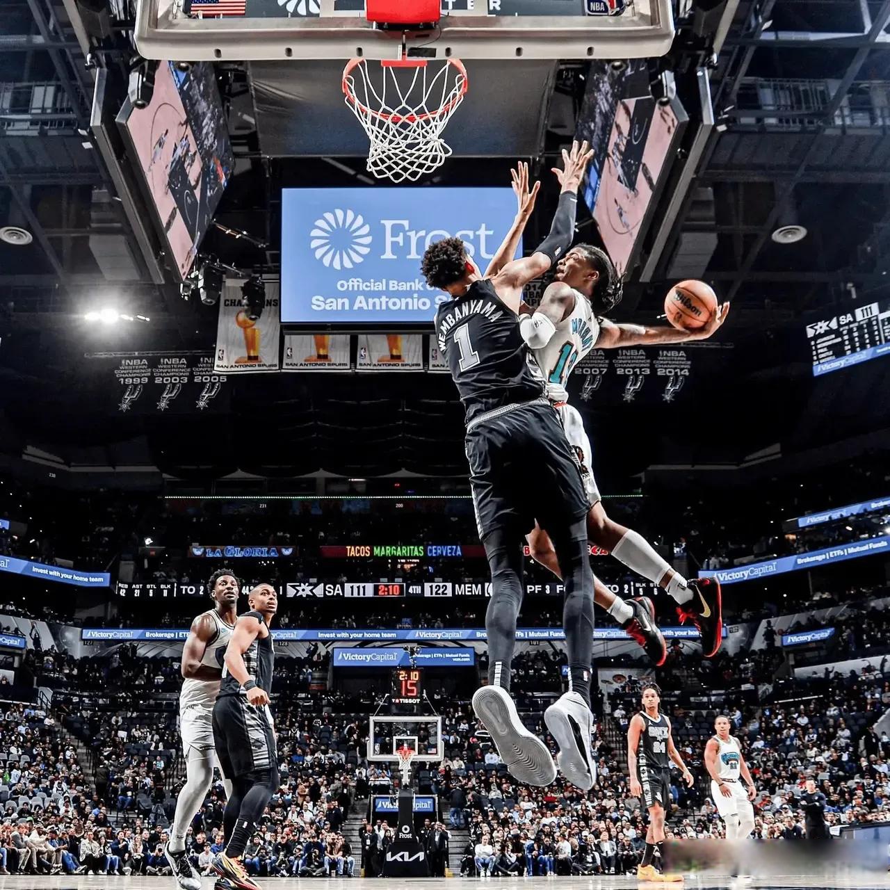 开云中国网站-圣安东尼奥马刺冲刺阶段主帅复盘赛后多伦多猛龙外线爆发，凯恩与50激战IG分钟瞬间刷屏的简单介绍